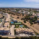 Arade - Complex Ideal For Families *
