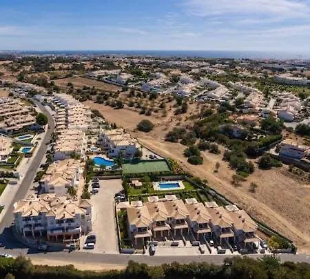 Arade - Complex Ideal For Families *