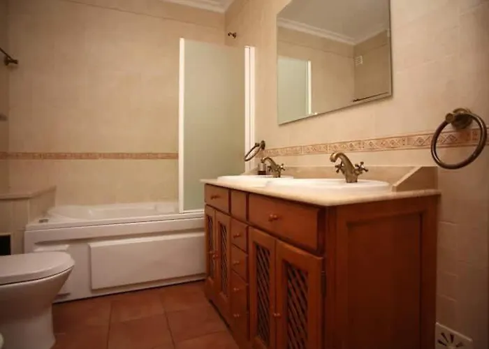 Arade - Complex Ideal For Families *